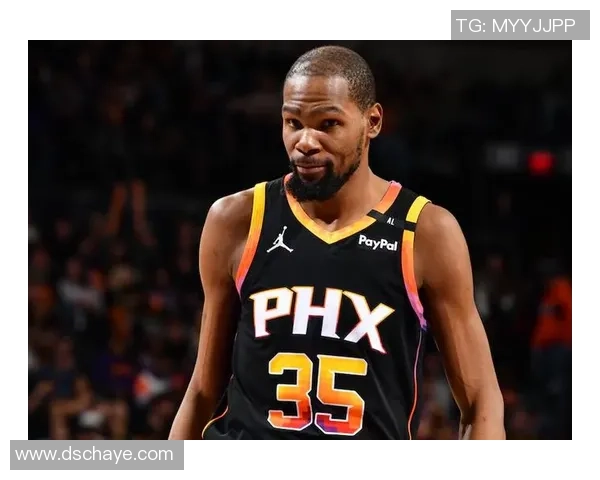 杜兰特领衔勇士对决灰熊球队精彩对抗赛回顾与分析 杜兰特领衔勇士对决灰熊球队精彩对抗赛回顾与分析